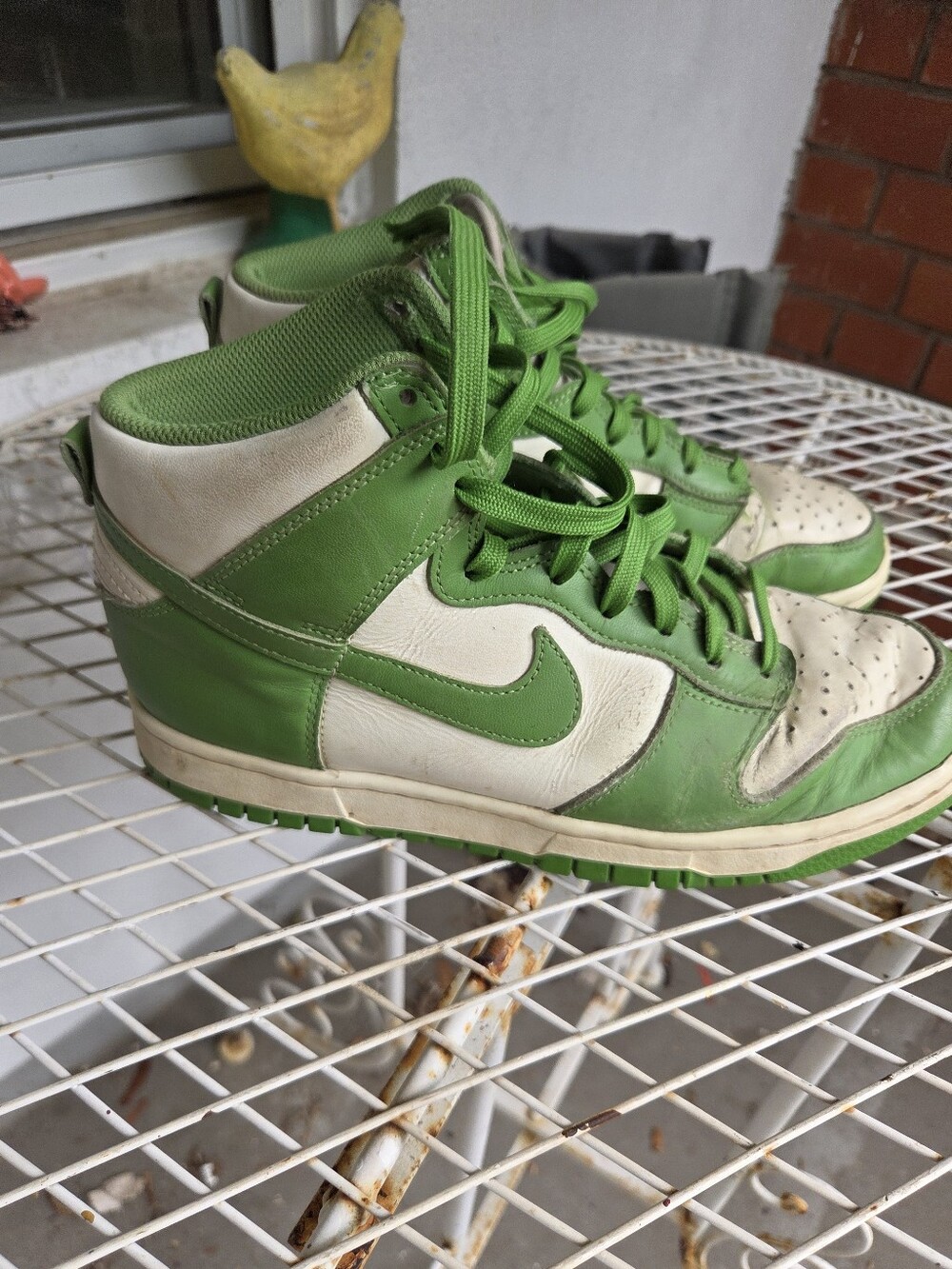 Nike Dunk High "Chlorophyll" Green/Sail Women's Size 9 (DD1869-300) – Gently Use
